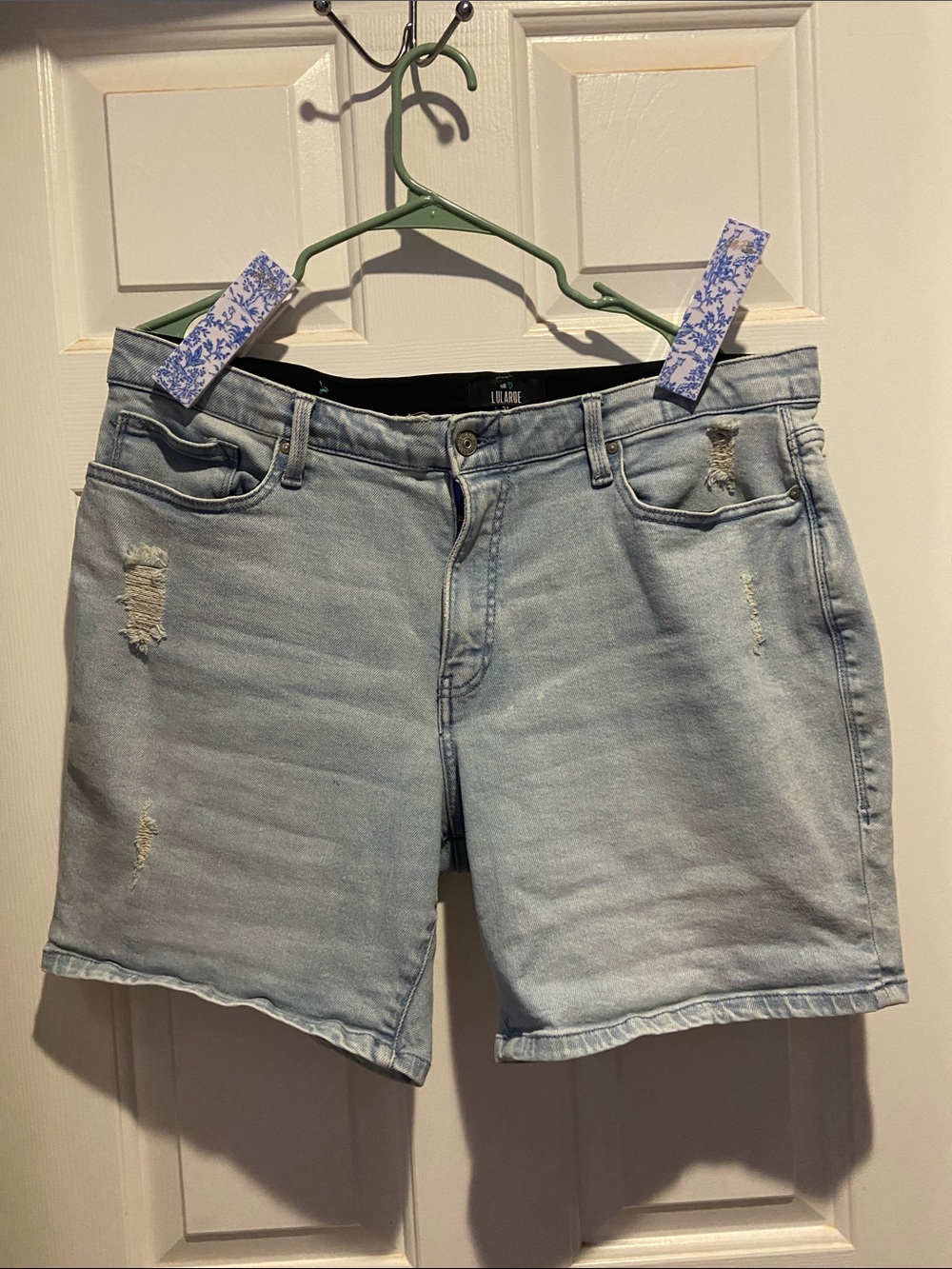 LuLaRoe Denim Shorts - EUC - Size 34